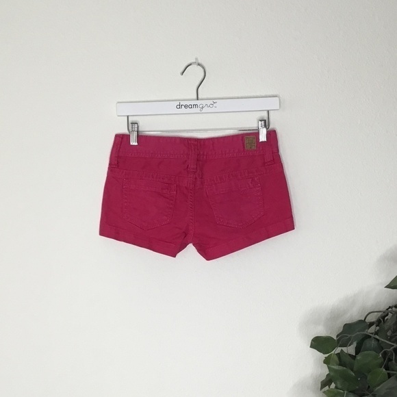 Guess Jeans Pink Stretch Shorts - Picture 5 of 7